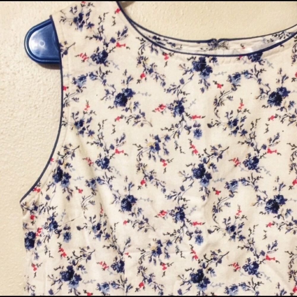 🌈 Vintage linen floral country dress